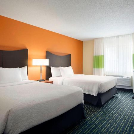 Fairfield Inn & Suites By Marriott Champaign Dış mekan fotoğraf